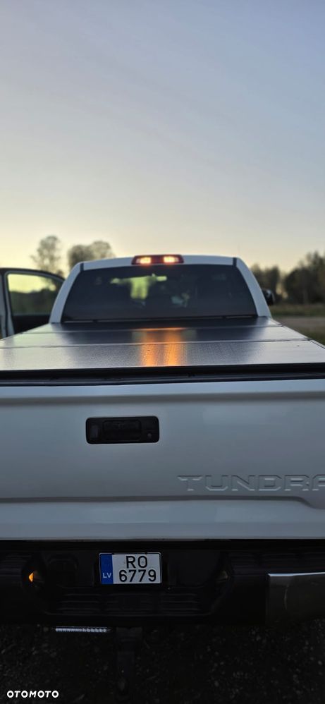 Toyota Tundra - 4