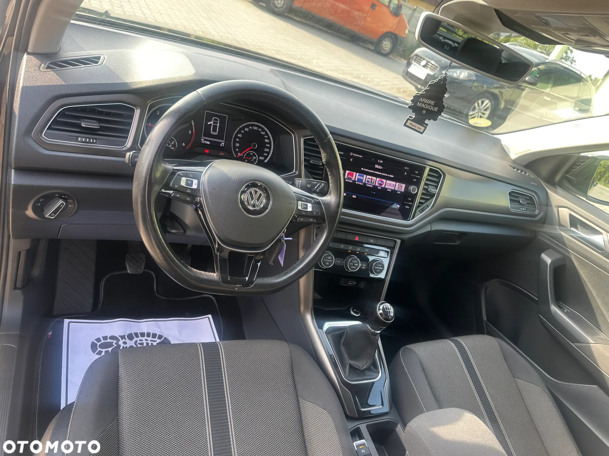 Volkswagen T-Roc 1.6 TDI SCR Style - 10