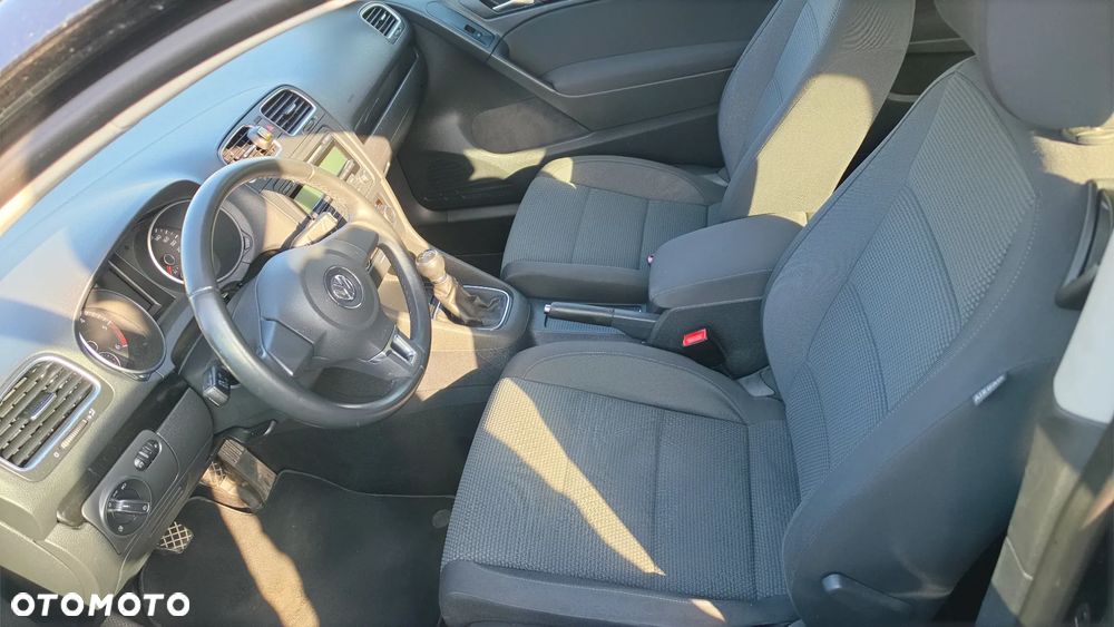 Volkswagen Golf 1.6 TDI DPF Comfortline - 13