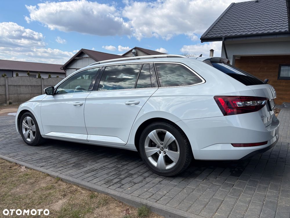 Skoda Superb 2.0 TDI Ambition DSG - 7