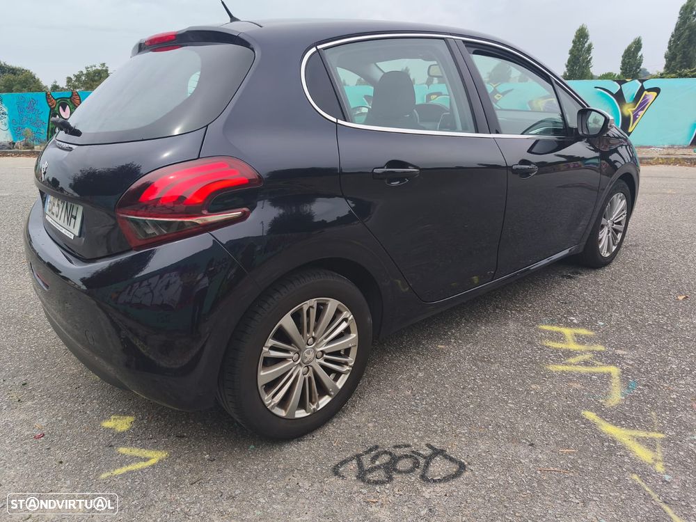 Peugeot 208 PureTech 110 Stop & Start Allure - 20