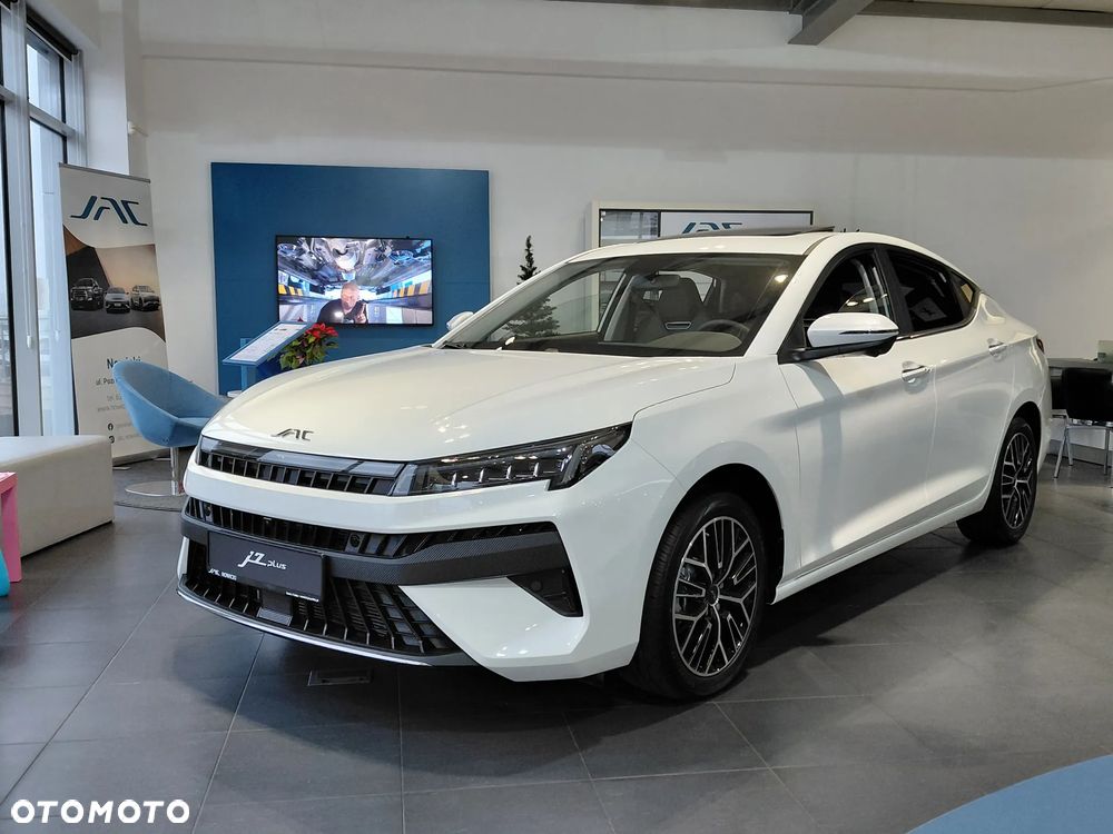 JAC J7 Plus CVT - 1