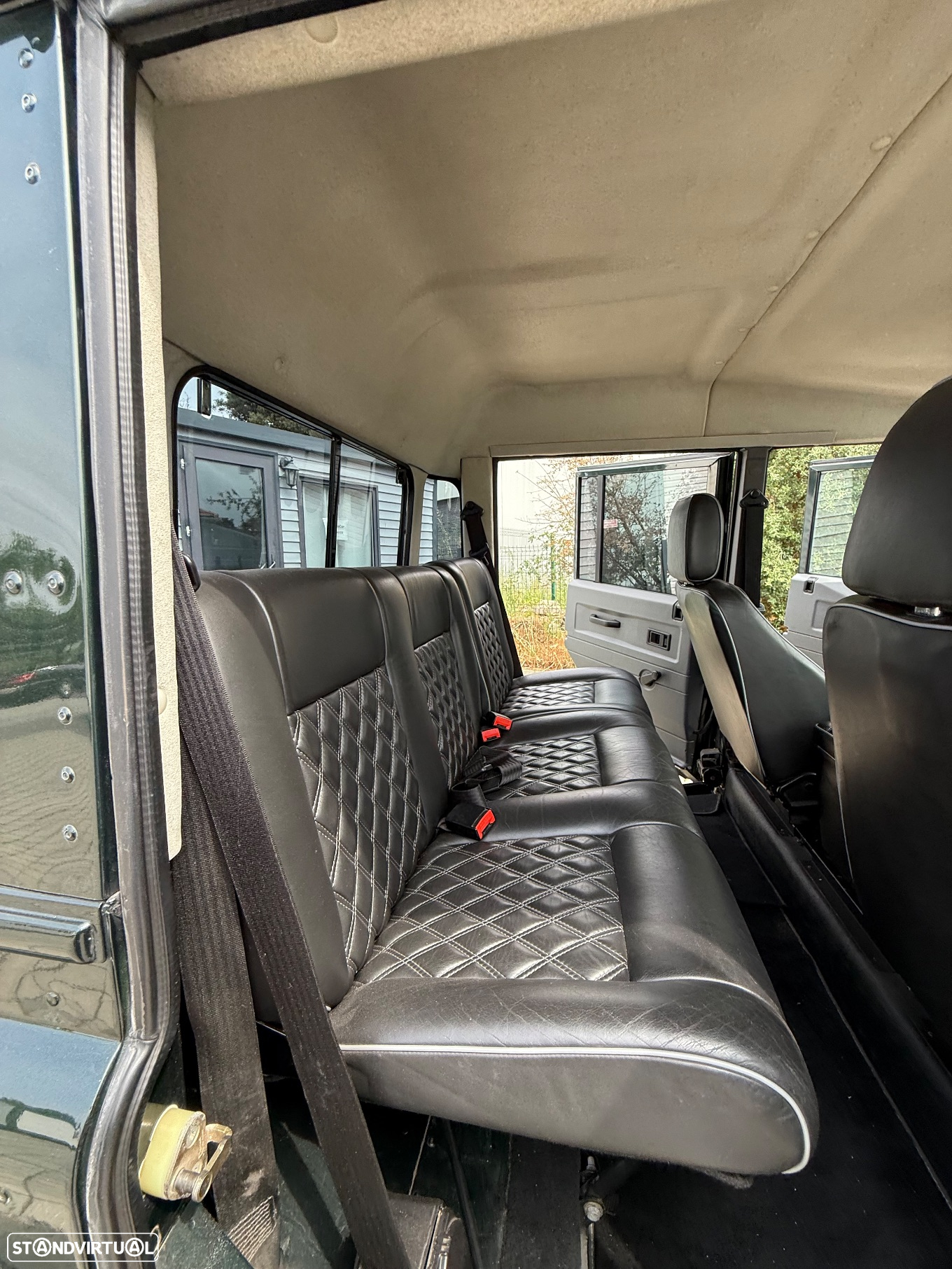 Land Rover Defender 130 CD 2.5 Td5 S - 30
