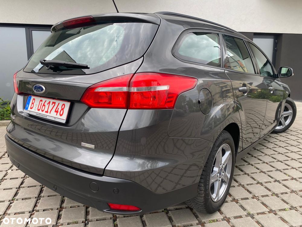 Ford Focus 1.0 EcoBoost Titanium - 5