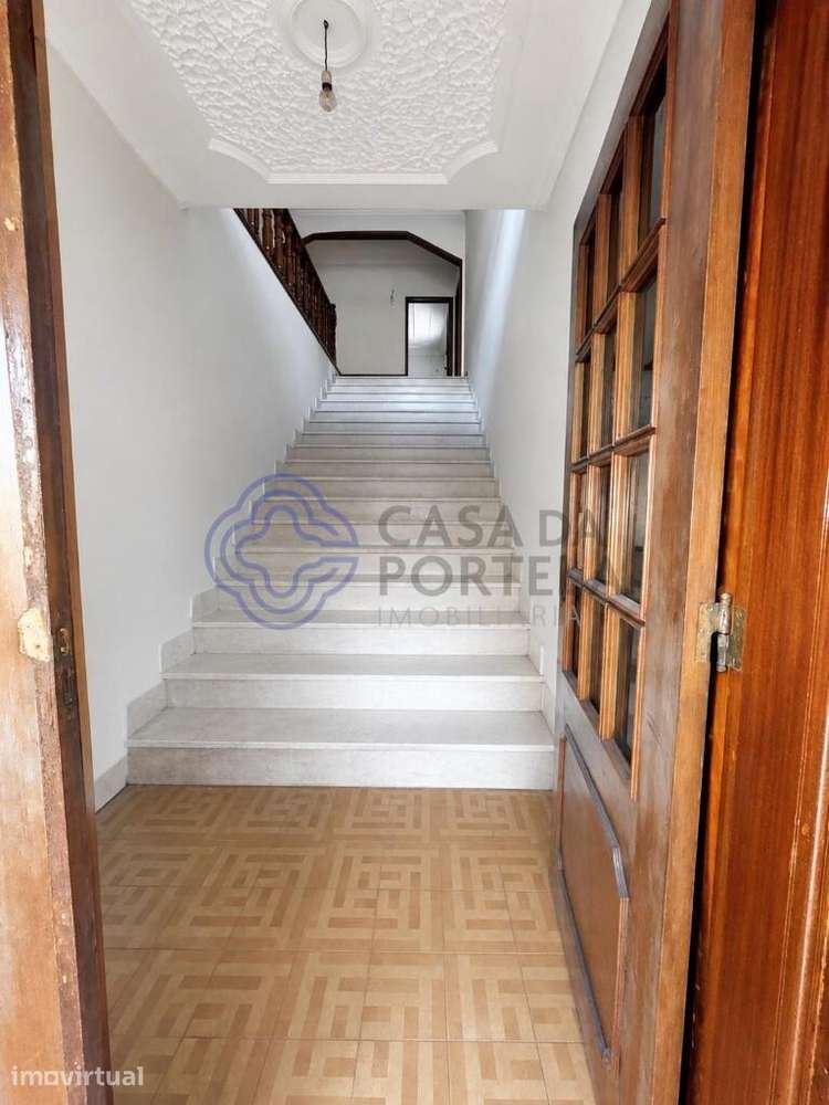 Andar moradia T4 - Grande imagem: 2/17