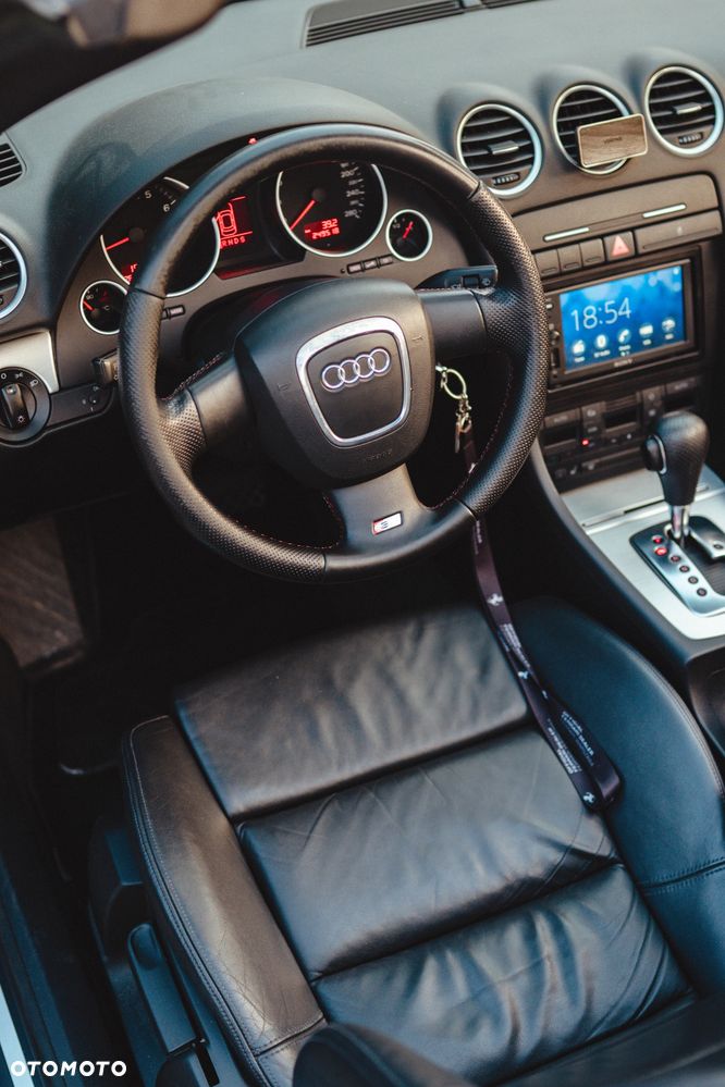 Audi A4 Cabrio 2.0 TFSI multitronic - 20