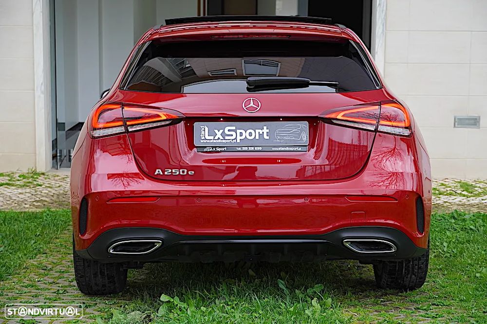 Mercedes-Benz A 250 e AMG Line - 14