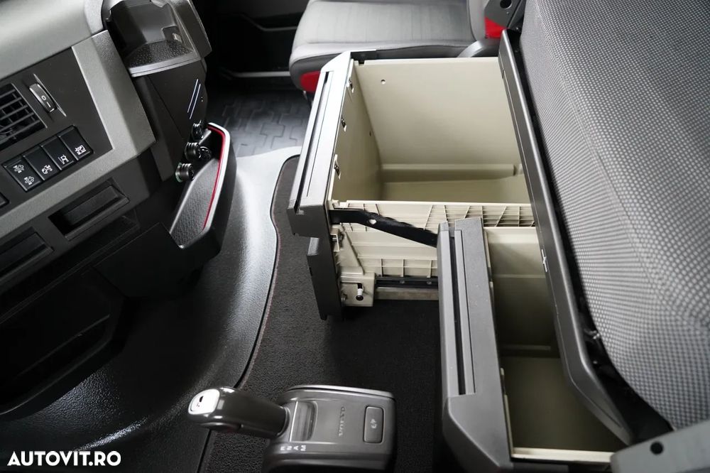 Volvo FH 460 / I-SHIFT / - 28