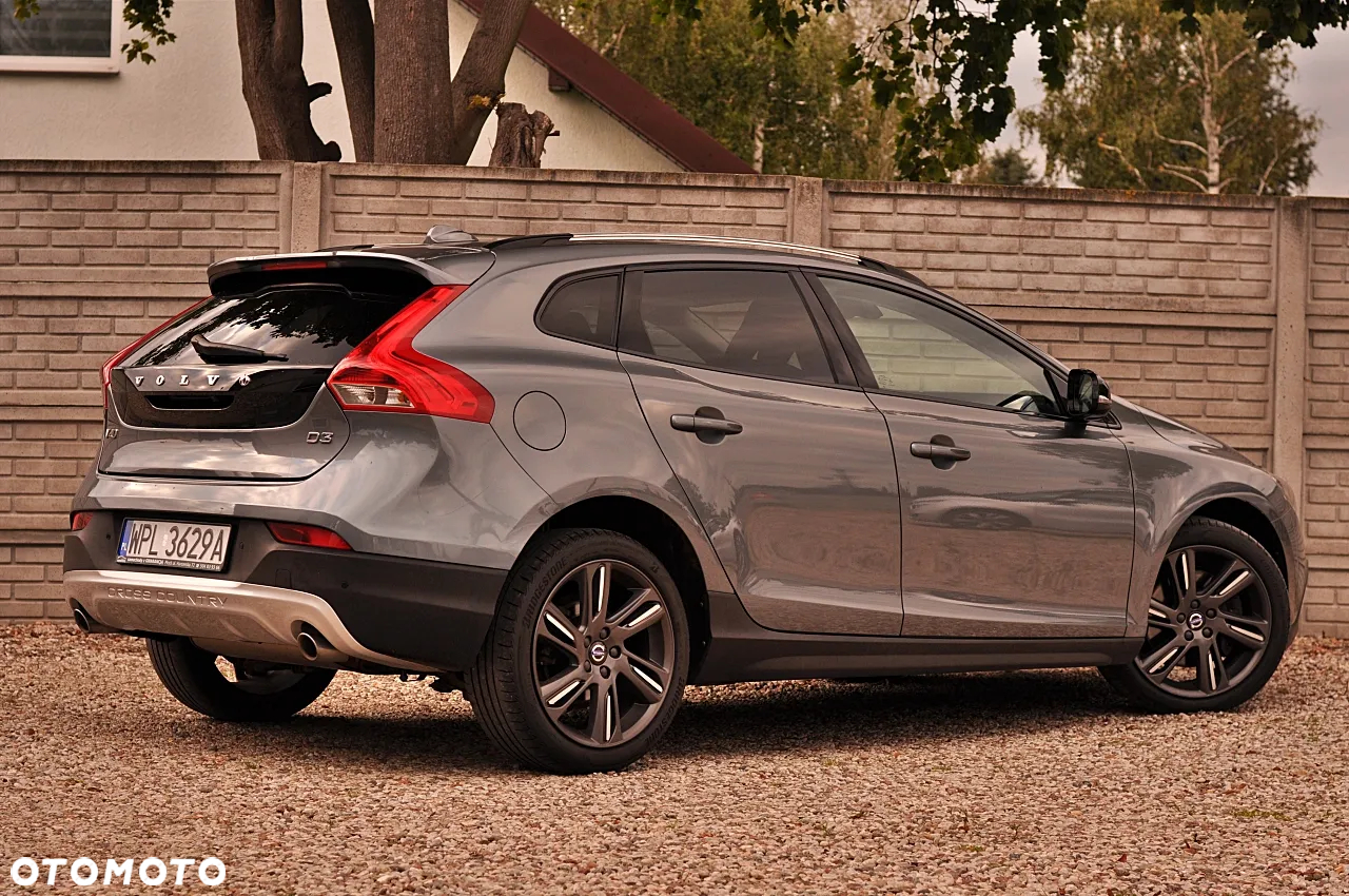 Volvo V40 Cross Country D3 Geartronic Momentum - 14