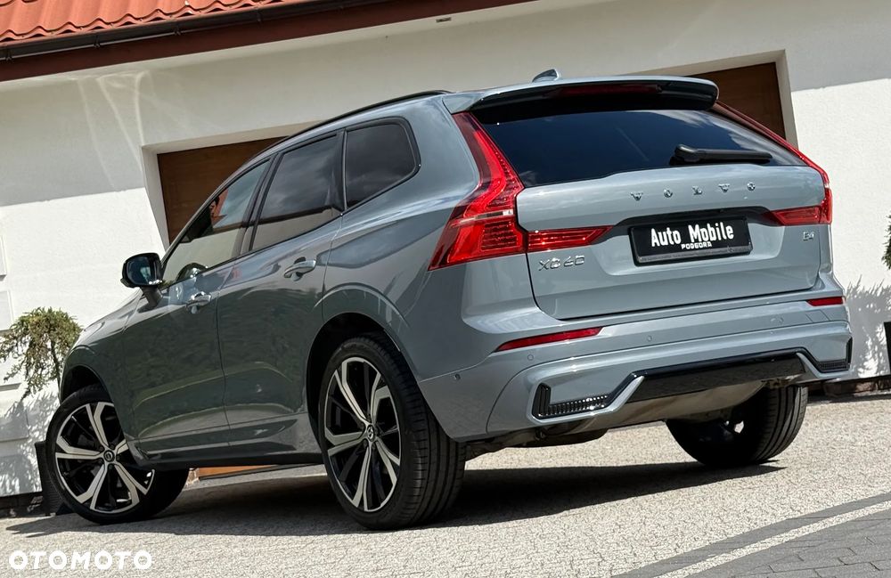 Volvo XC 60 B4 B Plus Dark - 4