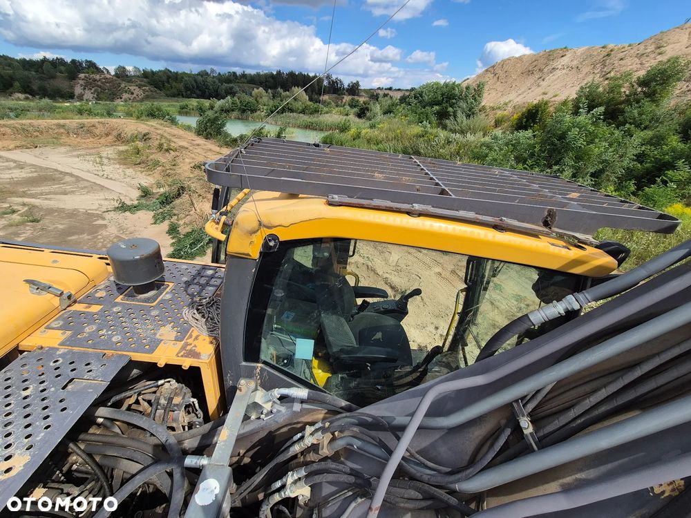 Volvo EC 240 C N L - 15