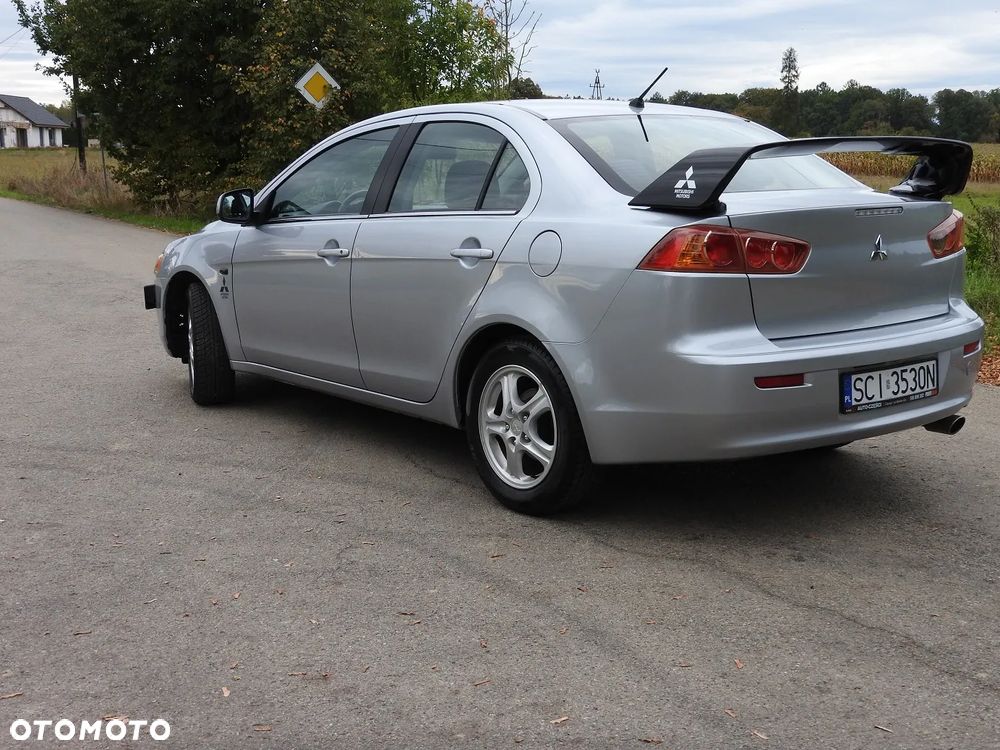 Mitsubishi Lancer - 4