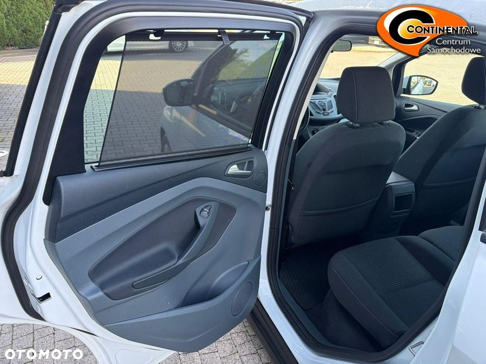 Ford C-MAX - 11