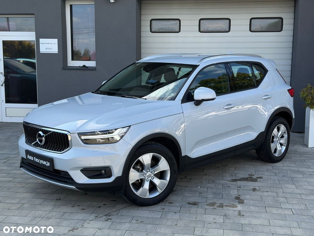 Volvo XC 40 B4 B AWD Momentum Pro - 1
