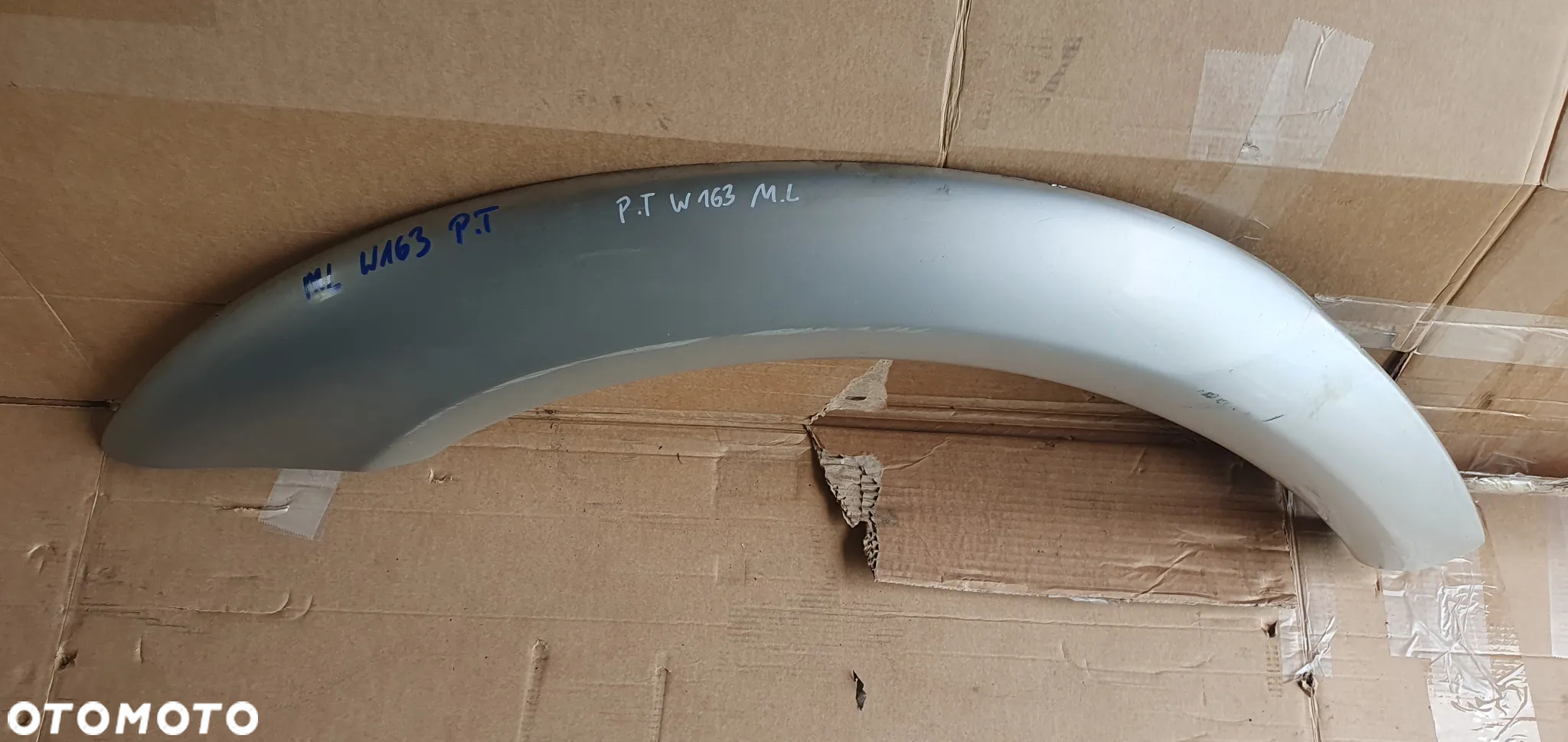 Listwa ozdobna błotnika prawy tył tylna prawa AMG Mercedes ML W163 Lift A1636903440 - 2