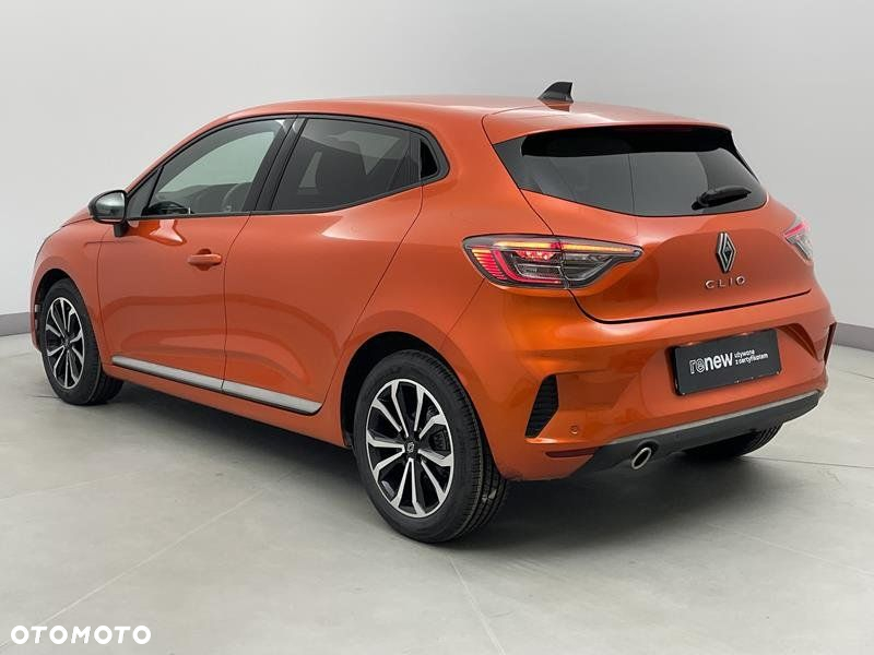 Renault Clio - 6