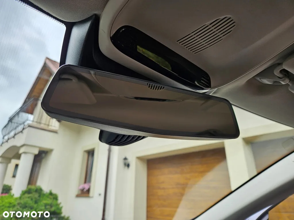 Volvo V40 Cross Country - 34