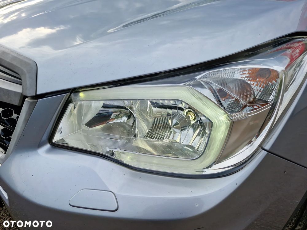 Subaru Forester 2.0i Exclusive Lineartronic - 38