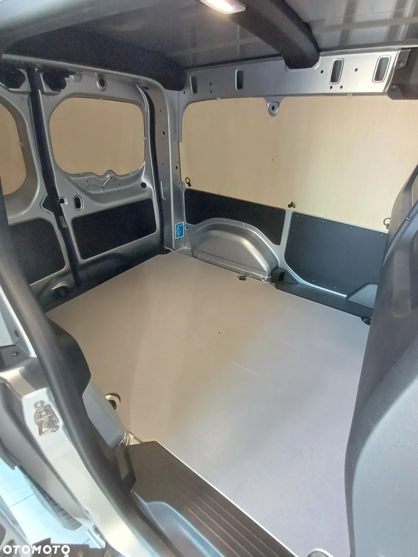 Nissan Townstar - 11