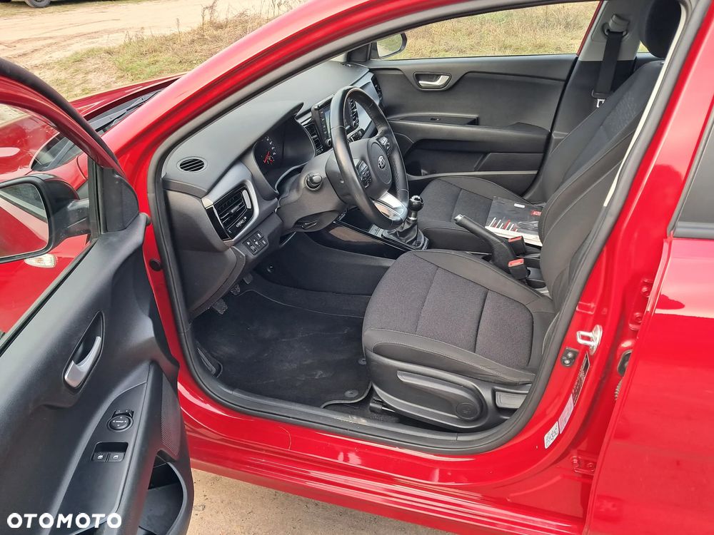 Kia Rio 1.2 Edition 7 - 12