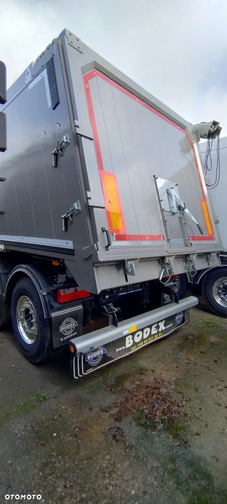 Bodex 40m3 klapa do czoła - 5