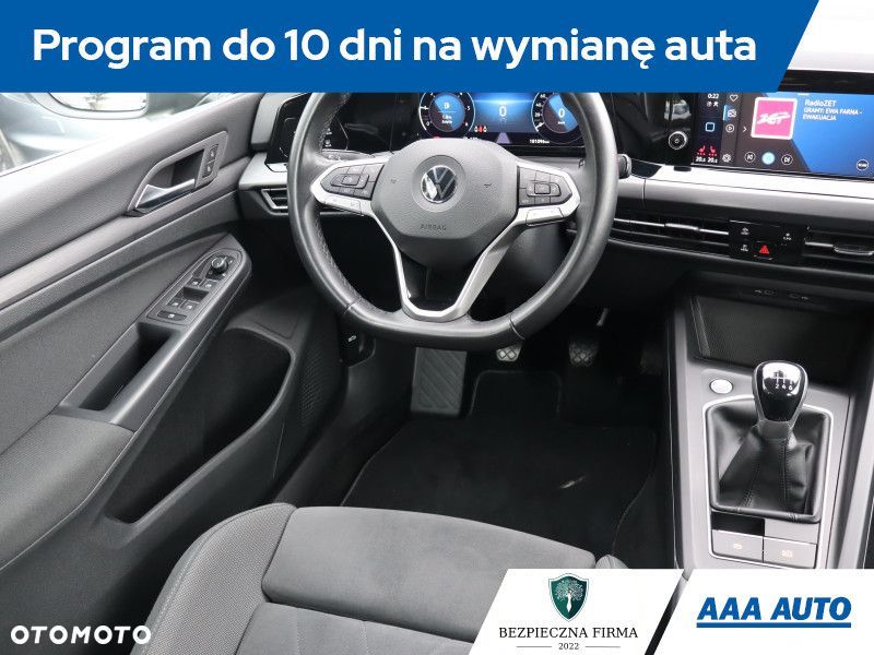 Volkswagen Golf - 8