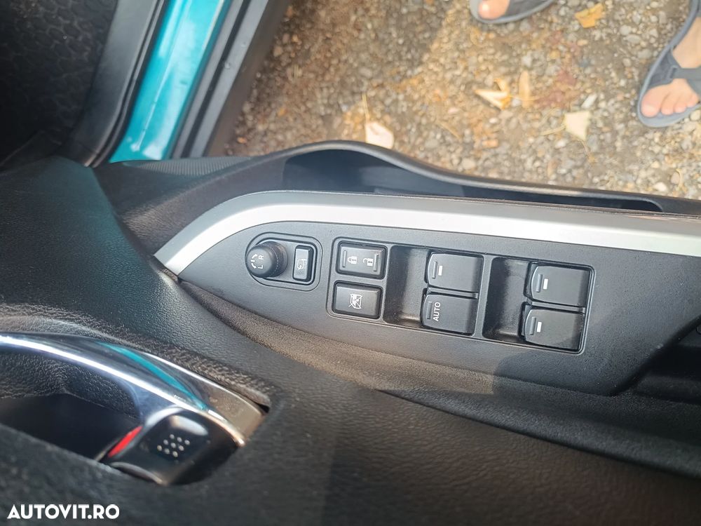 Suzuki Vitara 1.6 4X4 Luxus Aut. - 1