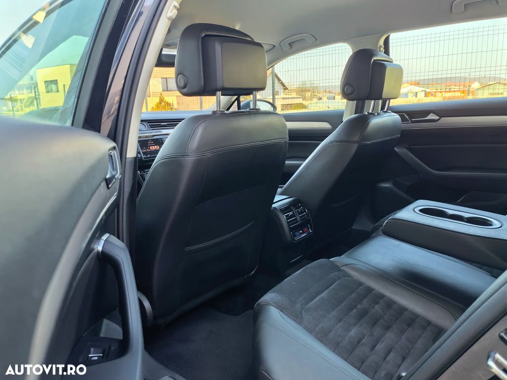 Volkswagen Passat 2.0 TDI DSG Highline - 19