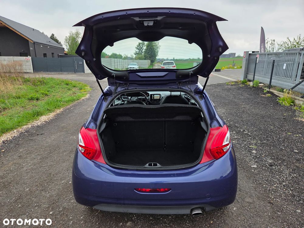 Peugeot 208 95 VTI Active - 10