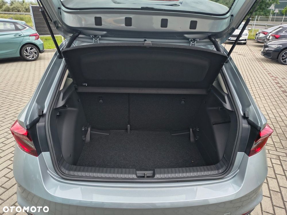 Skoda Fabia 1.0 Essence - 9
