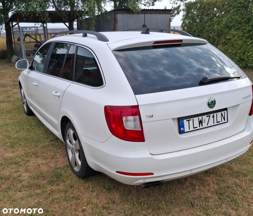 Skoda Superb 1.8 TSI DSG FAMILY - 1
