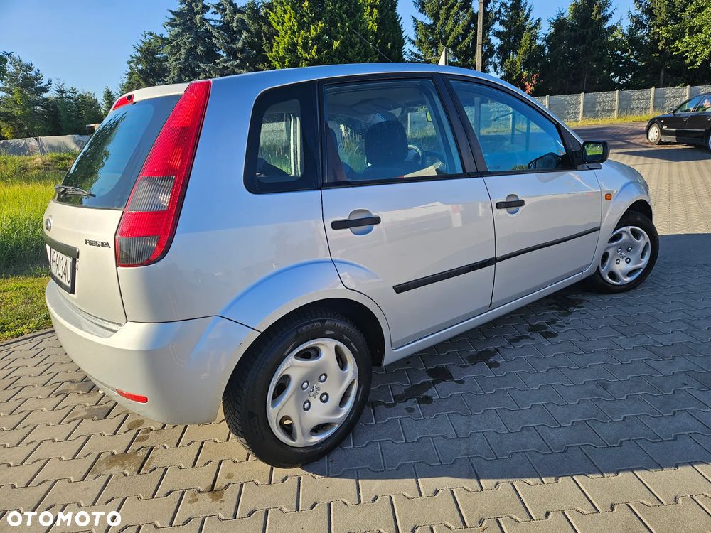 Ford Fiesta 1.4 Ambiente - 1