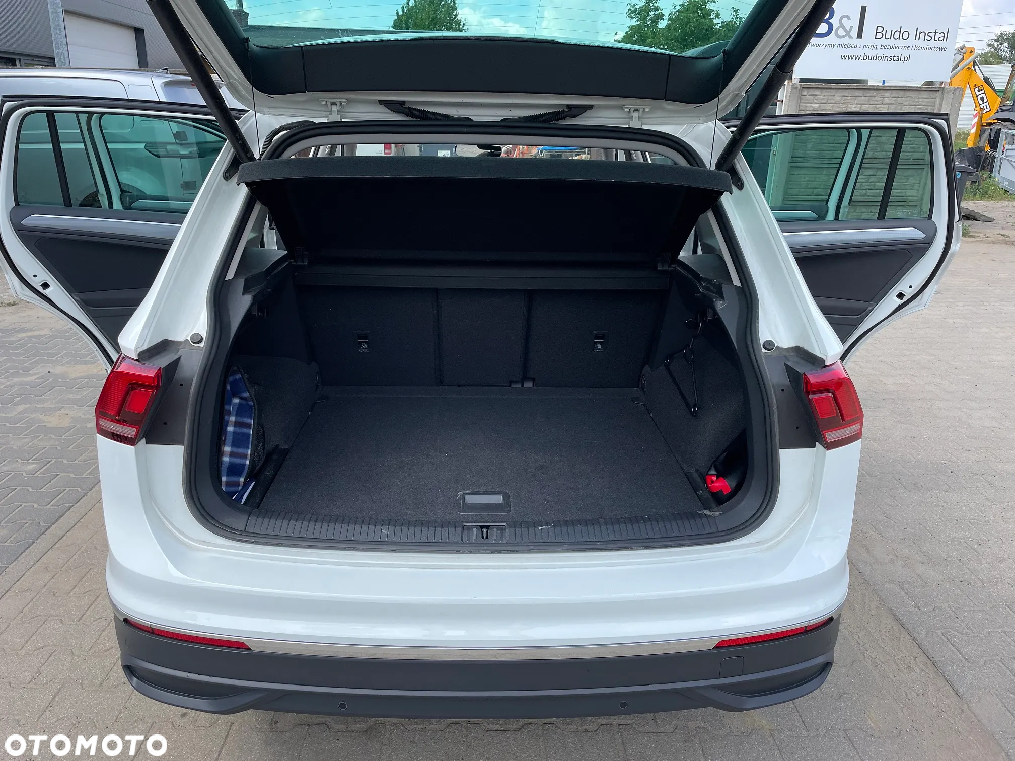 Volkswagen Tiguan - 8