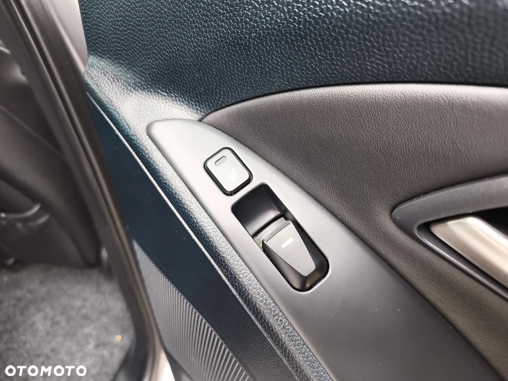 Hyundai ix35 2.0 2WD Style - 19