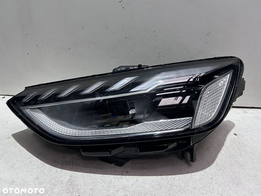 Reflektor lewy Audi A4 B9 Full LED Matrix - 1