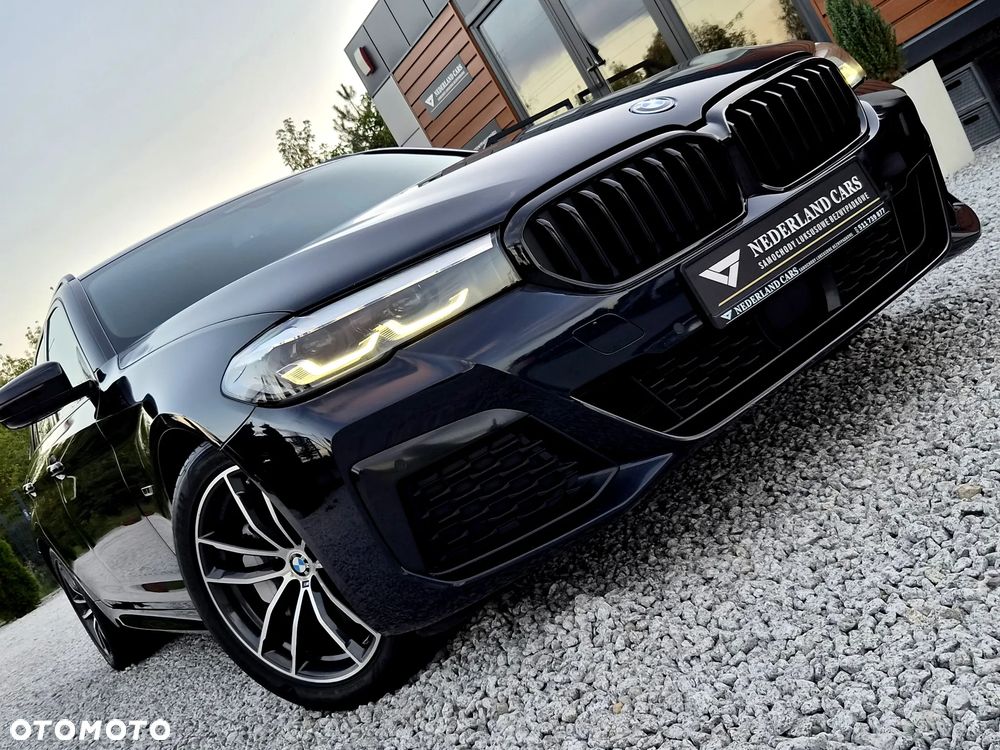 BMW Seria 5 530e xDrive M Sport sport - 33