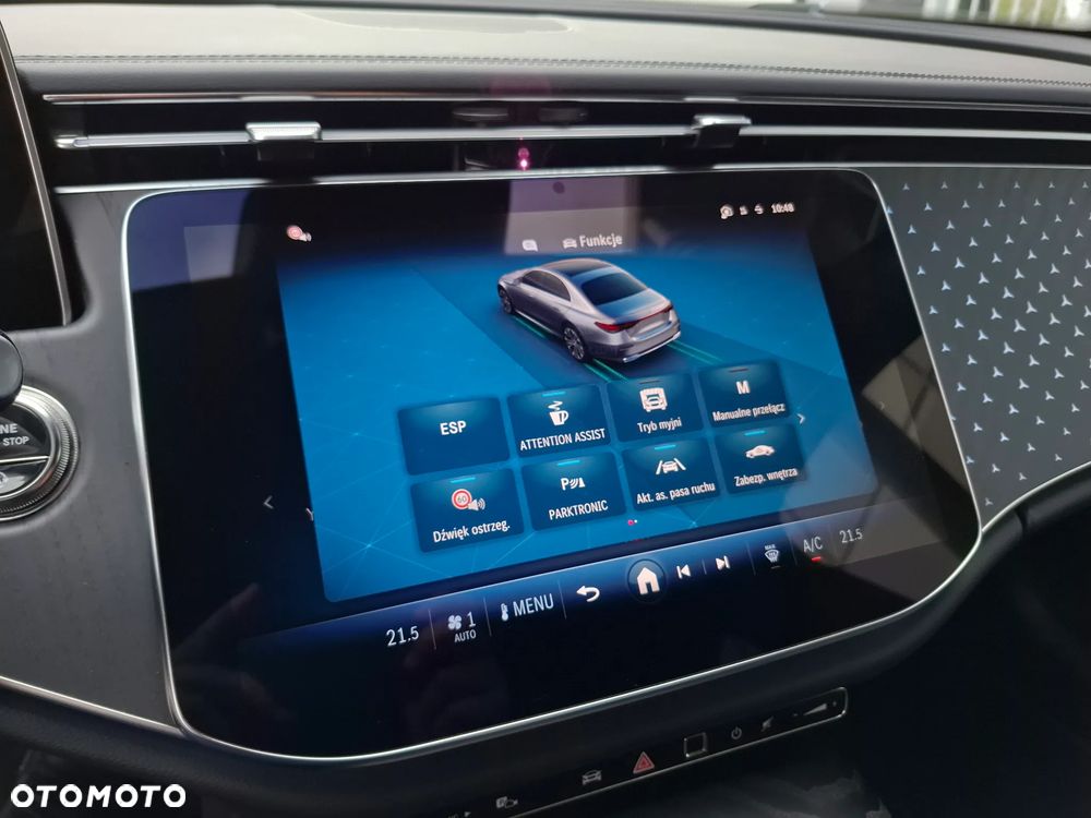 Mercedes-Benz Klasa E 220 d mHEV 4-Matic AMG 9G-Tronic - 22
