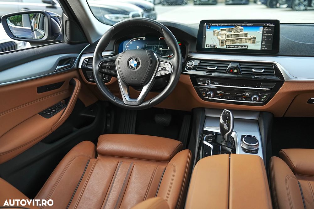 BMW Seria 5 520i Aut. - 9