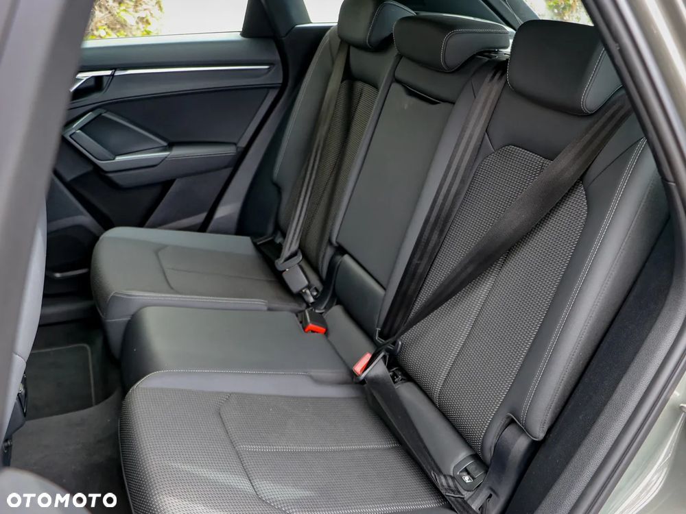 Audi Q3 40 TFSI Quattro S-Line S tronic - 14