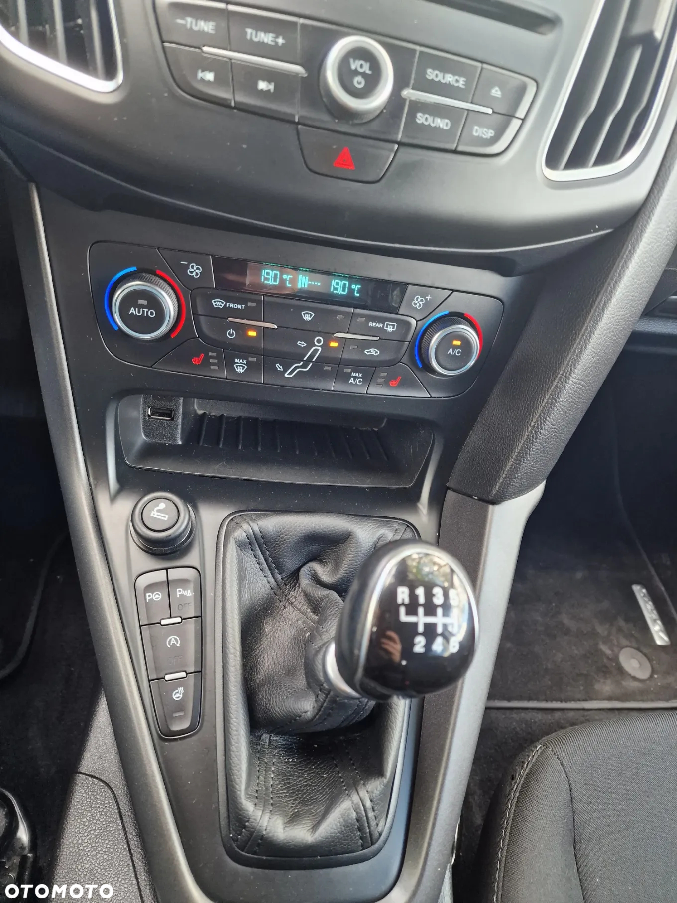 Ford Focus 1.0 EcoBoost Gold X ASS - 4