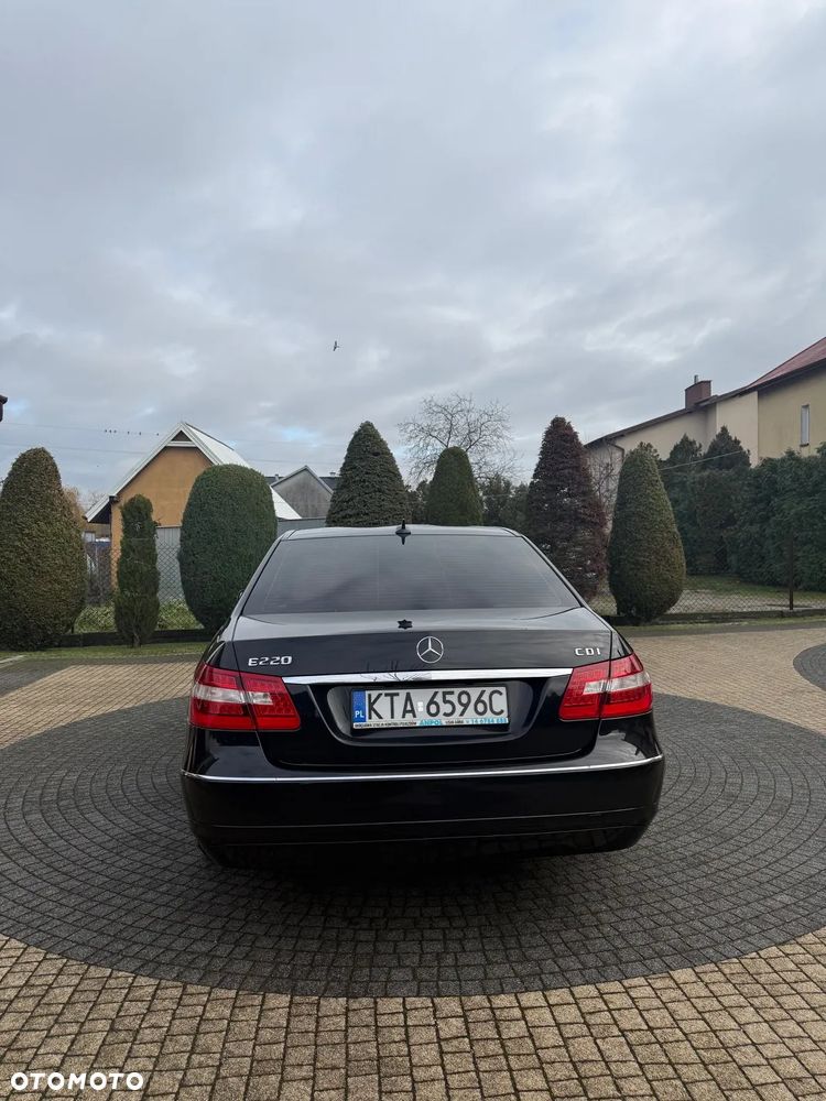 Mercedes-Benz Klasa E 220 BlueTEC 4-Matic Elegance - 9