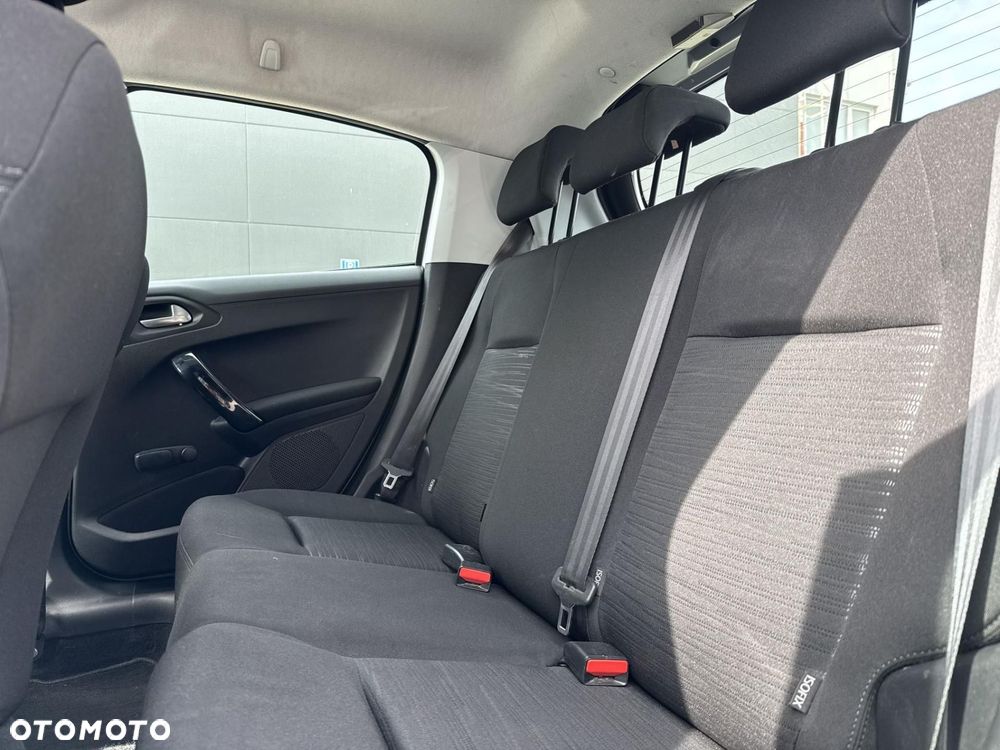 Peugeot 208 1.4 HDi Access - 20