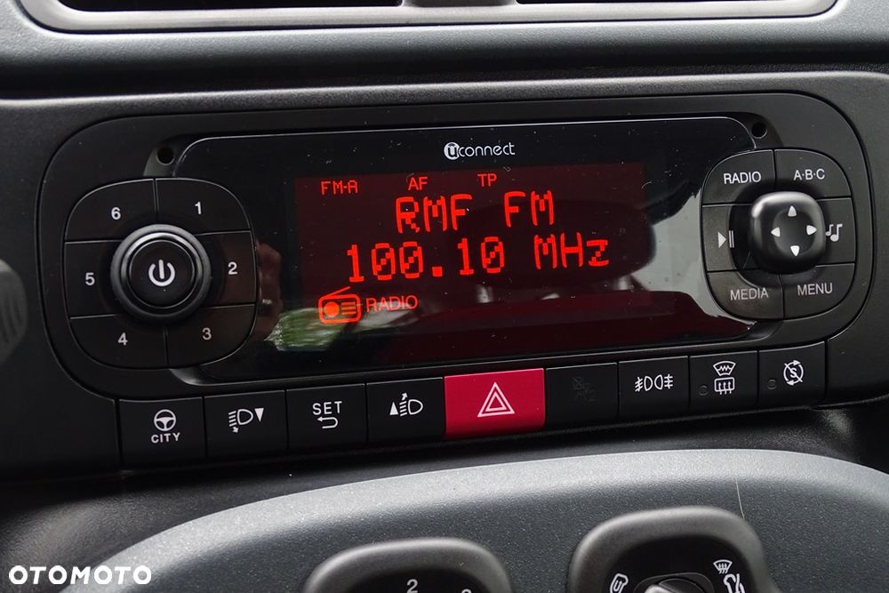 Fiat Panda 1.2 Lounge EU6 - 33