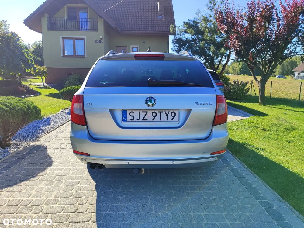 Skoda Superb 2.0 TDI Elegance - 7