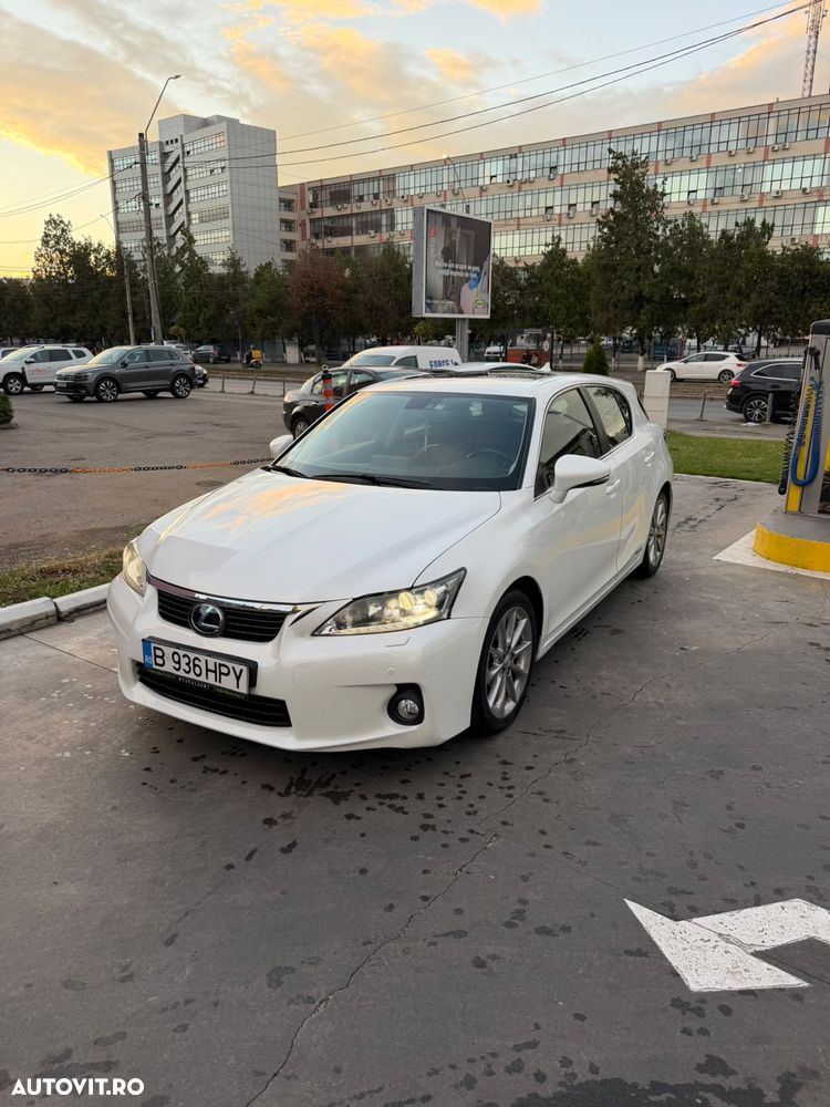 Lexus CT - 2