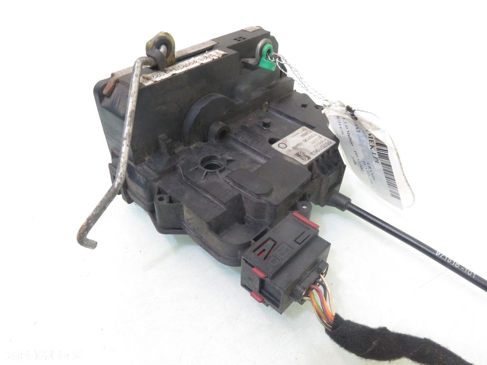 ZAMEK LEWY PRZEDNI FIAT GRANDE PUNTO 55701963 6 PIN - 5