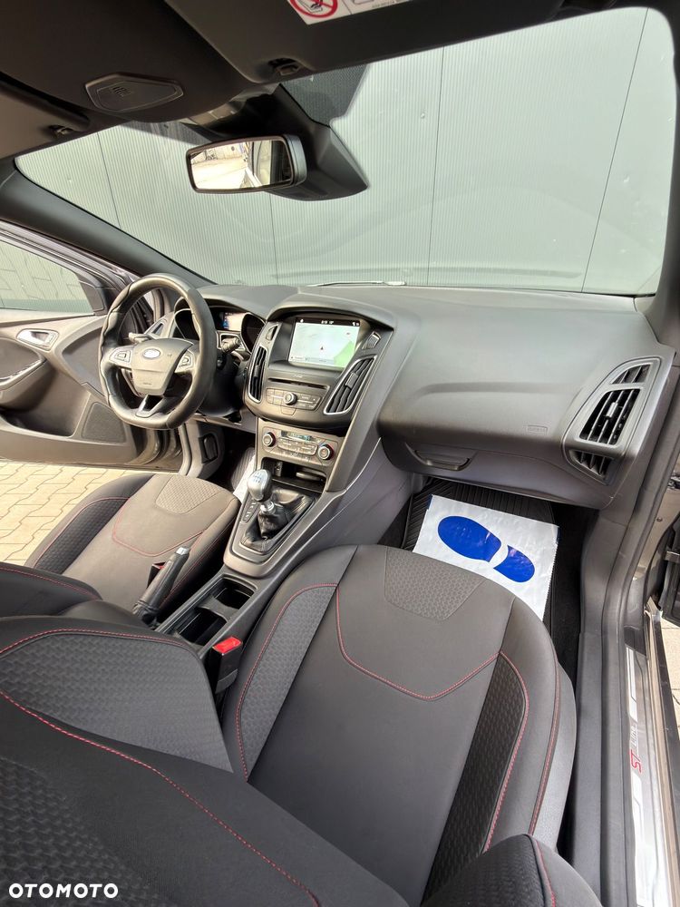 Ford Focus 1.0 EcoBoost ST-Line Black ASS - 18