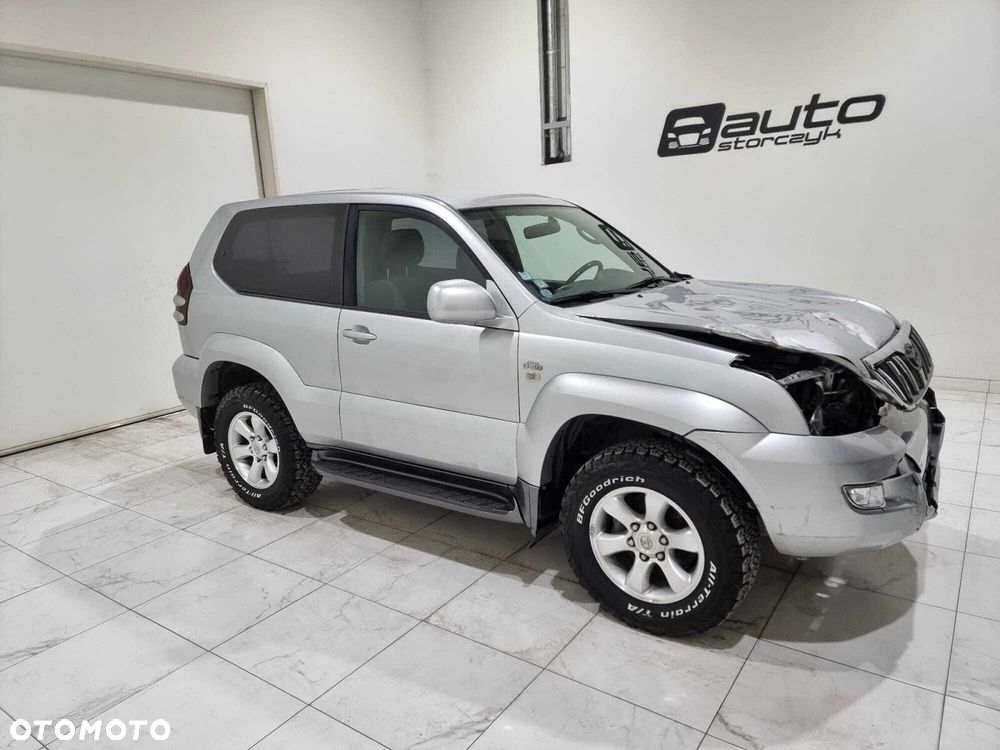 Toyota Land Cruiser - 4