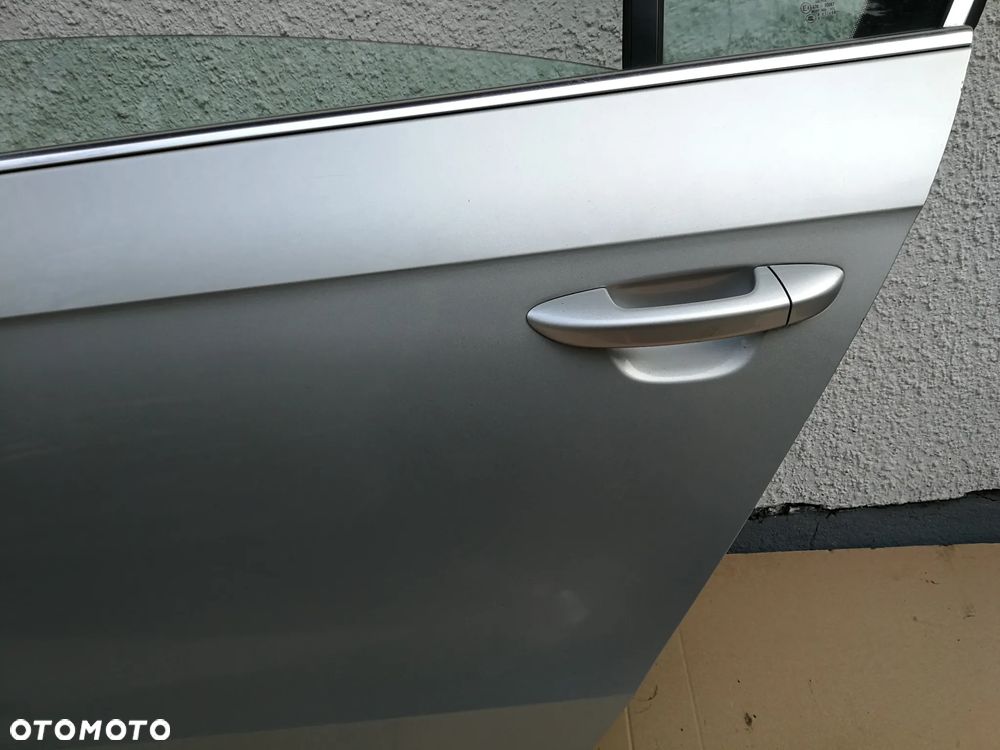 Drzwi lewy tył VW Passat B7 LA7W sedan - 17