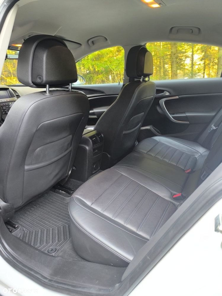 Opel Insignia - 8